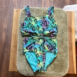 Girl sz  L 12/14 black multicolor one piece swimsuit, the children’s place